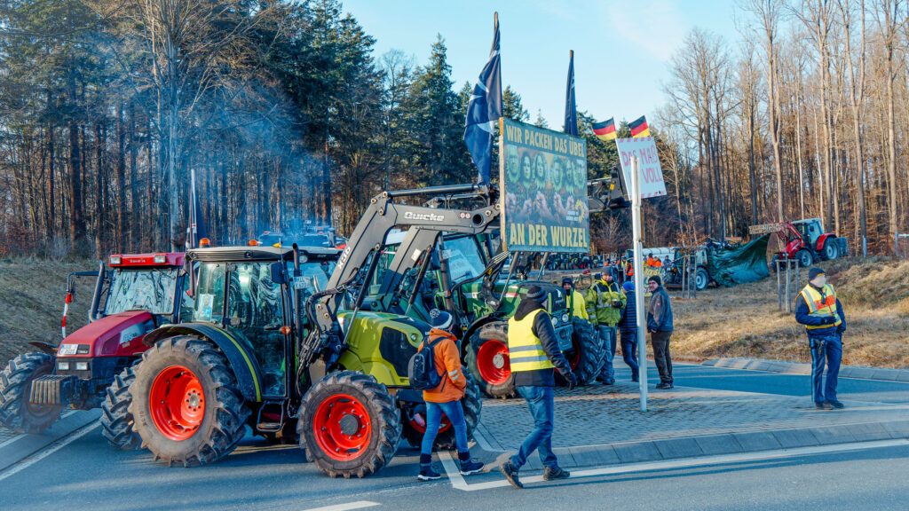 Bauernproteste an der bab-Ausfahrt Rohrbrunn